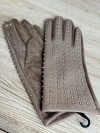 Guantes tachuelas