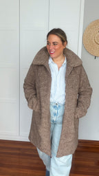 Abrigo peludo 2 en 1