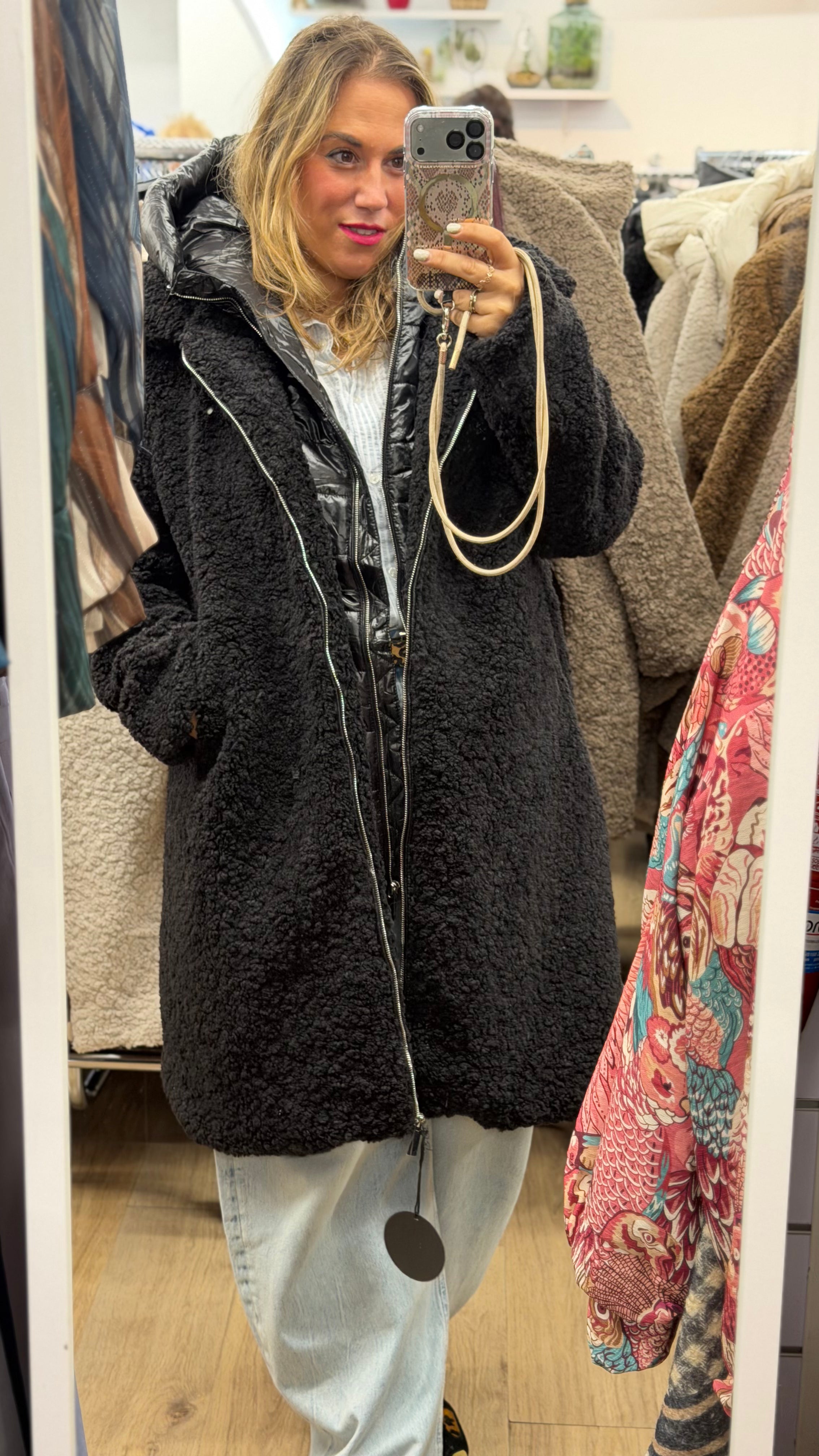 Abrigo peludo 2 en 1